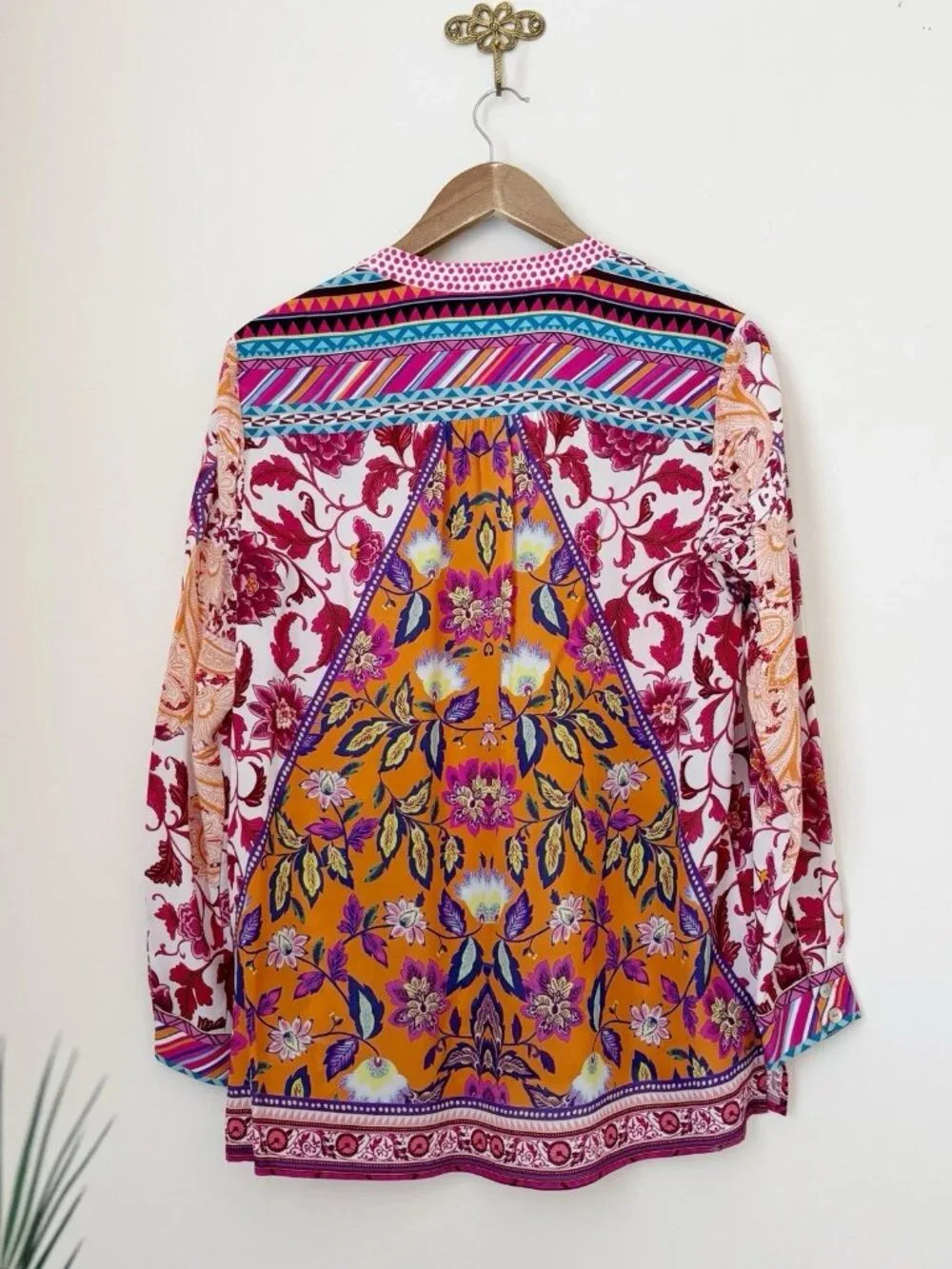 Hale Bob Vibrant Floral Paisley Button Front Silk Blouse XS Boho Maximalist - Picture 5 of 7